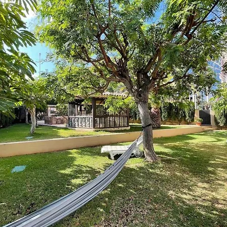 Holiday home Preciosa Casa Con Jardin Privado