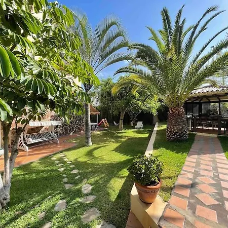 Preciosa Casa Con Jardin Privado
