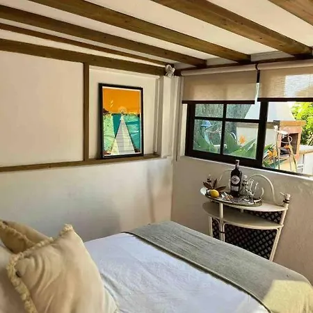 Holiday home Preciosa Casa Con Jardin Privado