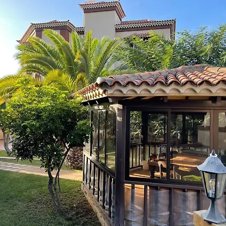 Preciosa Casa Con Jardin Privado