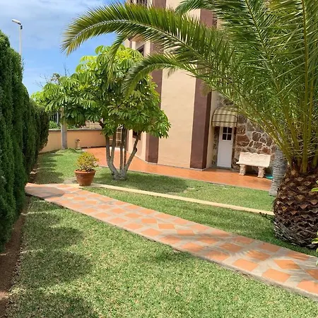 Preciosa Casa Con Jardin Privado